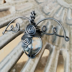 Rosca*bronze両翼のネックレス 5枚目の画像