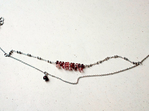 ･･❈ O Chirp ❈ ･･ 莓紅色雨滴 ｛天然石純銀手鍊  尖晶石、石榴石｝ 第5張的照片