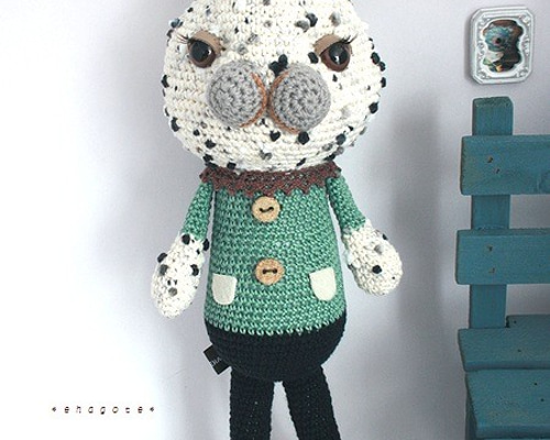 no.2064 Dalmatian Rabbit (ダルメシアン柄のうさぎ) あみぐるみ