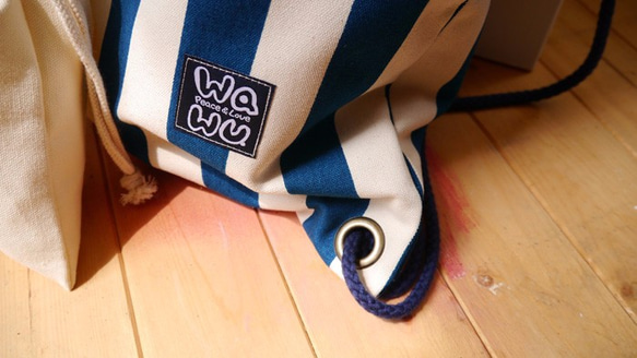 WaWu 束口後背包+小收納袋 (條紋藍) 訂製款* 第4張的照片