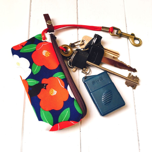 拉鍊鑰匙包 (朵朵貓/琉璃紺色) 日本布 接單生產* 第5張的照片