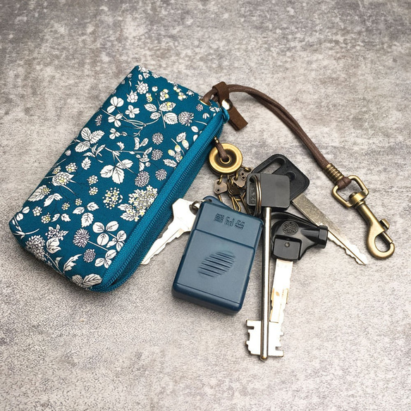 拉鍊鑰匙包 (本草綱目 - 藍) 日本布 接單生產* 第2張的照片