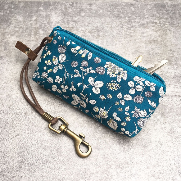 拉鍊鑰匙包 (本草綱目 - 藍) 日本布 接單生產* 第7張的照片