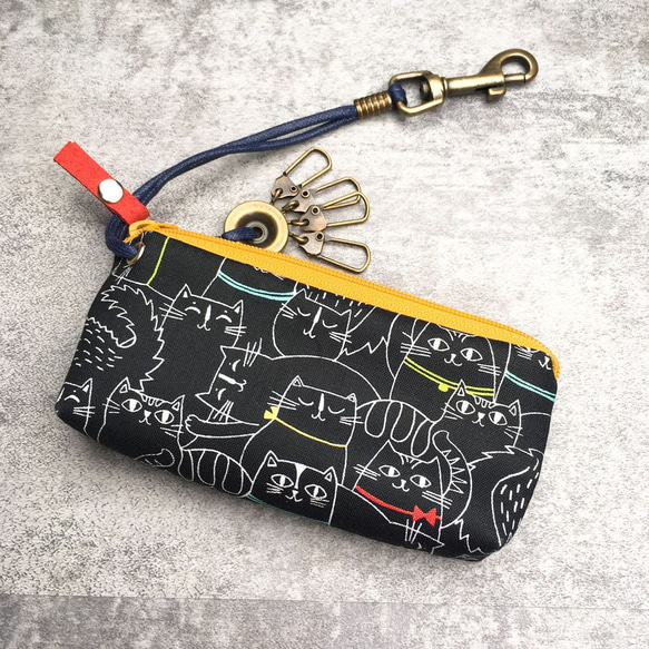 拉鍊鑰匙包 (夜貓子 - 鵝黃拉鍊) 日本布 接單生產* 第1張的照片