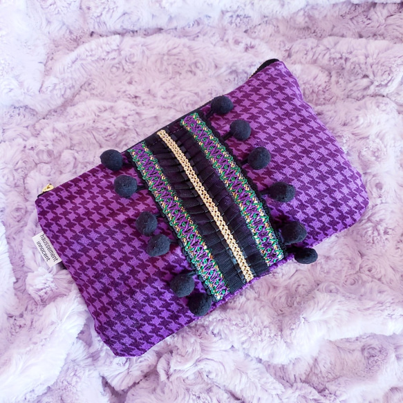 附魔的紫色小袋，用於存放聖誕節禮物和麵具盒 第2張的照片