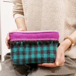 羊毛檢查蓬鬆的小袋“綠色x紫色” 第4張的照片