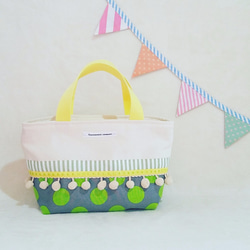 帶有灰色調保溫板的午餐袋 第5張的照片