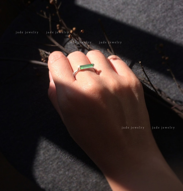 竹韻-精品設計系列：天然冰綠翡翠(緬甸玉)750K金細版戒指 第3張的照片