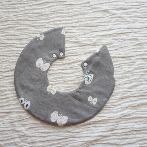 ハンドメイドスタイ【ミナペルホネン hanahane】SOLD