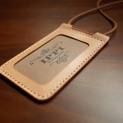 IPPI－極簡直式證件套 Simplify Vertical Card Holder-原色 真皮／手工 第2張的照片