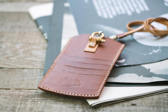 Italy Buttero Leather iPhone Case / 4 Cards Slots / Handmade 1枚目の画像