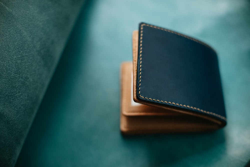 イタリアブッテロ手縫い2色ショートクリップ（写真のサンドイッチ）