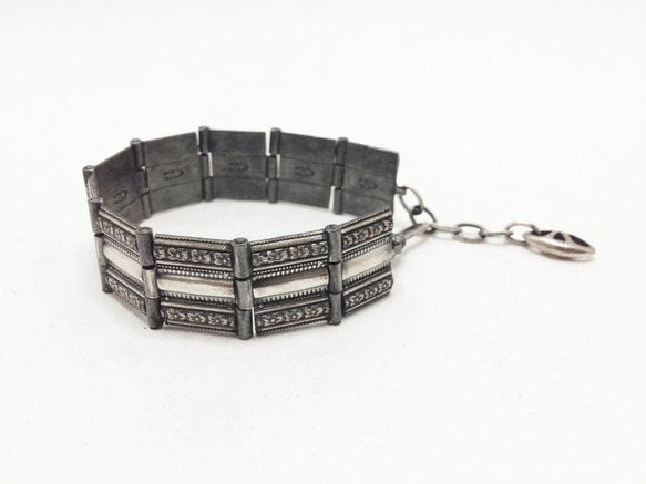 ブエノスアイレスのQUATER··アンティークシルバー純銀製の