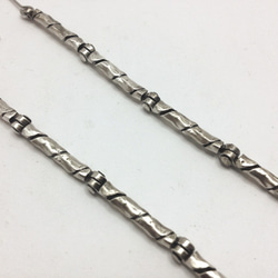 Yixiduola第十長い銀のイヤリング（ダブルバー）|イジドーラ 2枚目の画像