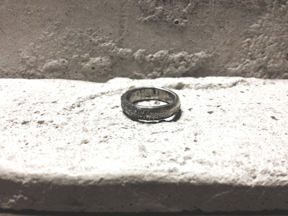 克雷利斯之二・純銀風格戒指(弧面) | Clarice 第4張的照片