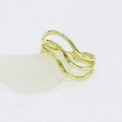 Curvy ring（真鍮） 1枚目の画像