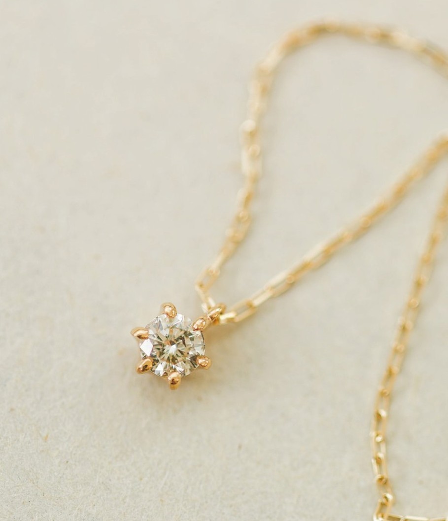 ***リラックスニコールショップ*** 10 Kゴールド6プロングシングルダイヤモンドネックレス