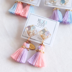 Ice cube Ear-clips with pantone colour tassels(Pink+purple) 4枚目の画像