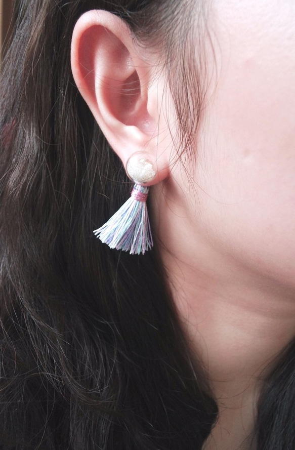 Glass bubble earrings with colour tassels(Mixed purple) 2枚目の画像