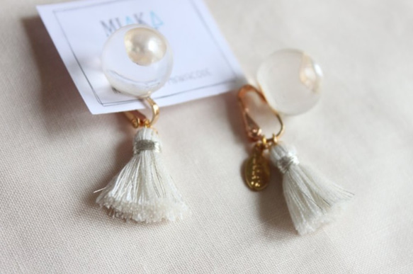 Freshwater pearls resin jewelry Earclips 3枚目の画像