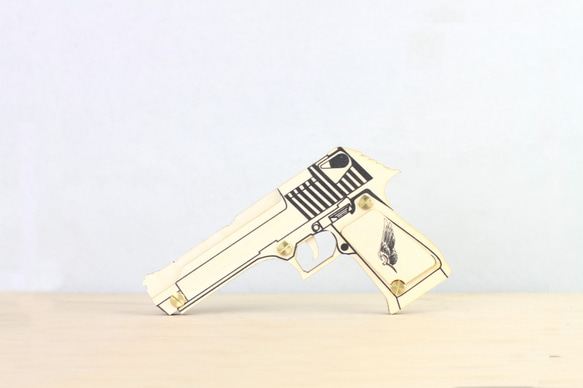 Desert Eagle  | rubber band／toy gun | 1枚目の画像