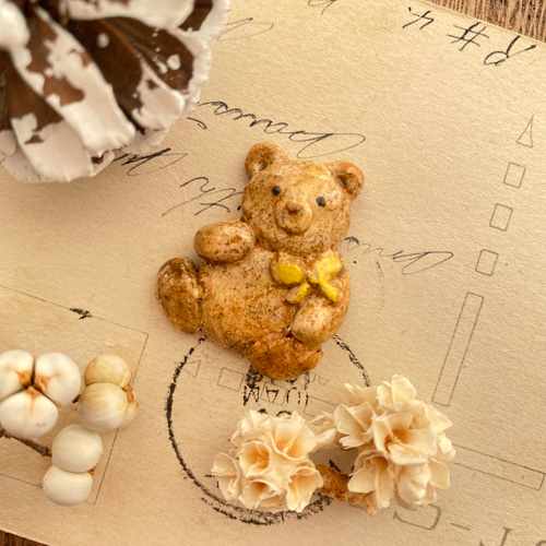 テディベアブローチ黄色リボン ブローチ かりたひかり 通販 13084034