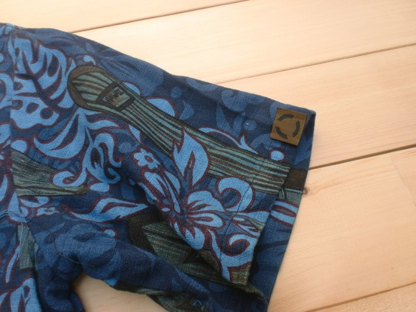 藍染め　ハワイアンシャツ　アロハシャツ　M　サーフボード柄　 5枚目の画像