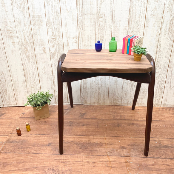 ◇アンティーク レトロなサイドテーブル スツール 腰掛け椅子 シンプル オシャレ◇ 3枚目の画像