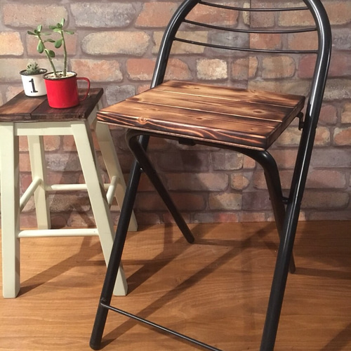 ヴィンテージスツール　1脚 アイアン脚 カウンターチェア 折りたたみ 収納イス アンティーク調