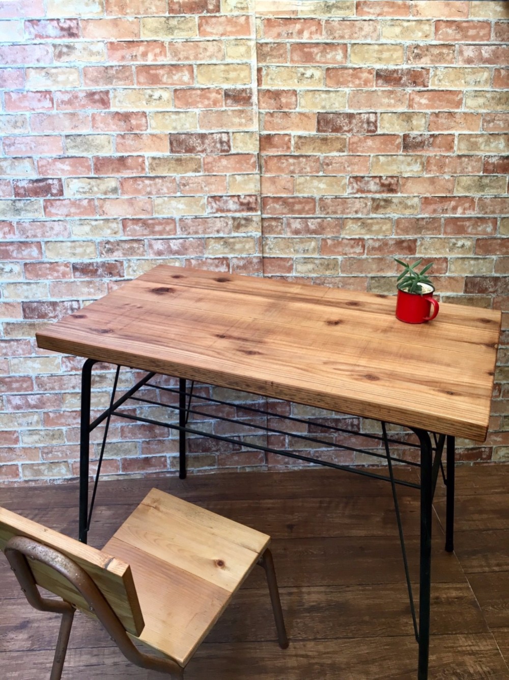 ■新品■楠 一枚板 ダイニングテーブル アイアン家具 インダストリアル 新品 楠 一枚板 ダイニングテーブル アイアン家具 インダストリアル