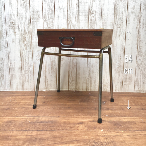 アンティーク アイアン細工☆サイドテーブル ◇アンティーク調 アイアン脚のサイドテーブル 収納蓋付き