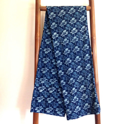 Natural Indigo Scarf - Love Forest Print 2枚目の画像