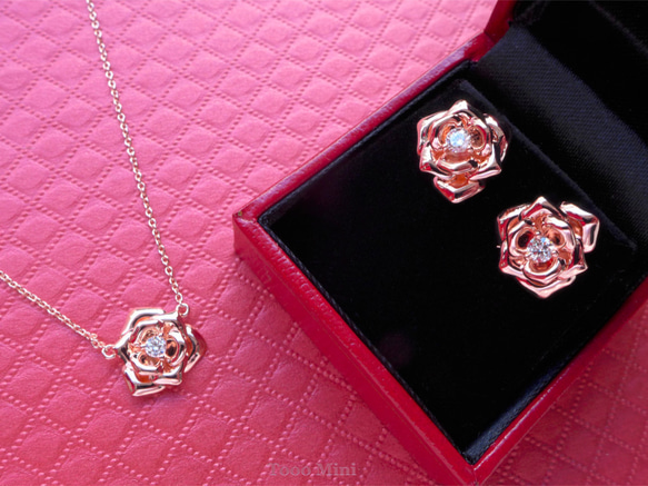 (環保商品)「玫瑰園的回憶」 玫瑰花0.1ct培植鑽石項鍊 第2張的照片