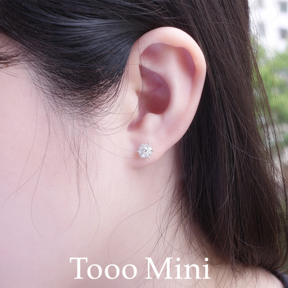 ￥150万に見える！9+1粒合成ダイヤモンドピアス(環境に優しい商品) K18G