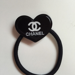 【極美品！鑑定済み！】シャネル ヘアゴム ハート ブラック　ビンテージ 極美品！鑑定済み！】シャネル ヘアゴム ハート ブラック ビンテージ