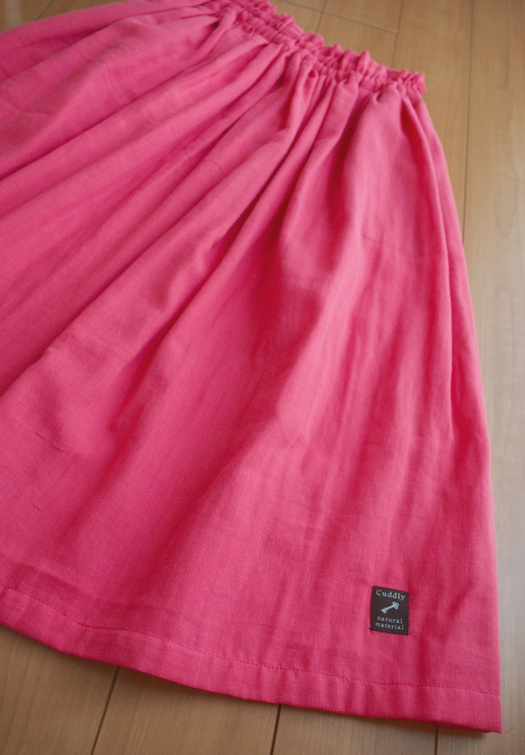 ポケットつきギャザーたっぷりスカート　Ｗガーゼ　濃い目のピンク 2枚目の画像