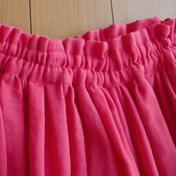 ポケットつきギャザーたっぷりスカート　Ｗガーゼ　濃い目のピンク 3枚目の画像