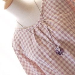 スモーキーピンクの裾しぼりブラウス 　 フリーサイズ 2枚目の画像