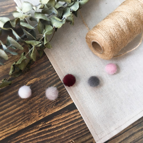 Littdlework手刺繍のイヤリング|毛玉フレンチブルドッグ&lt;925スライバー&gt; 4枚目の画像