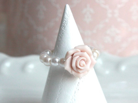 棉花糖玫瑰搭配珍珠串造型戒指【日本製】【戒指】 第1張的照片