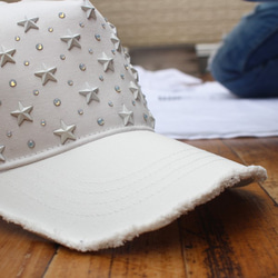 [網路特惠] [免運費] 破損曲線遮陽帽後扣帽/白色【正面白色星星】帽子 第5張的照片