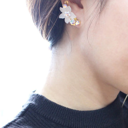 【包郵】【單耳發售】磨砂玻璃花朵耳夾（夾式耳環）茉莉【日本製】OP-230 Flower 第5張的照片