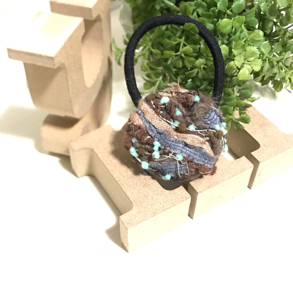 引き揃え糸　ヘアゴム着用例 引き揃え糸ヘアゴム着用例