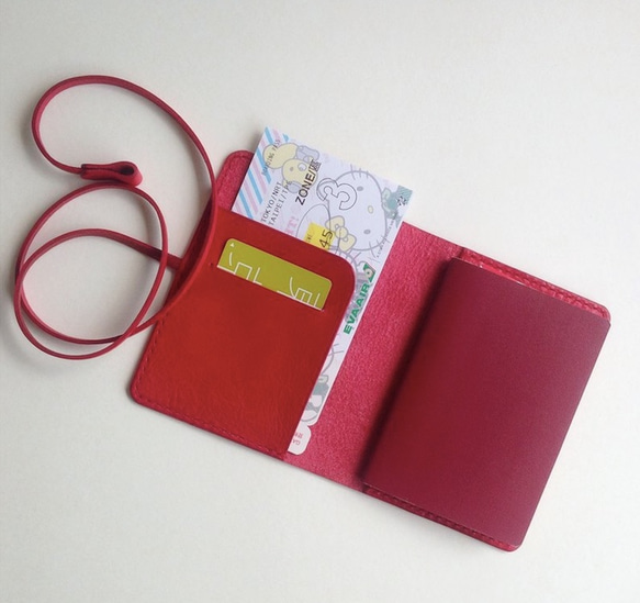 艾曼紐 皮革護照夾護照套 紅絲絨 / 客製刻字 禮物 旅行 第1張的照片