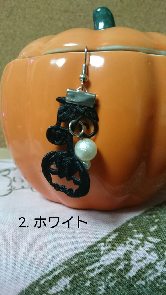 ハロウィンリボンピアス～ キャンディ付き☆～ 3枚目の画像