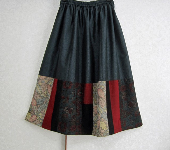 着物リメイク♪4種類の大島紬で裾パッチスカート（裏地付き）丈７７ｃｍ 2枚目の画像