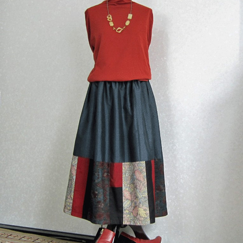 大島紬　濃紺×赤多彩　着物リメイクパッチスカート
