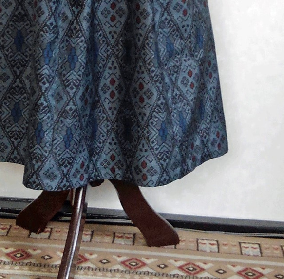 着物リメイク♪ダイヤ柄大島紬のシンプルスカート（裏地付き）丈７８ｃｍ 3枚目の画像