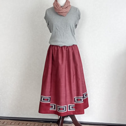 着物リメイク♪ワイン色・泥大島紬と銘仙の2枚からのスカート：丈７8ｃｍ（裏地付き） 4枚目の画像