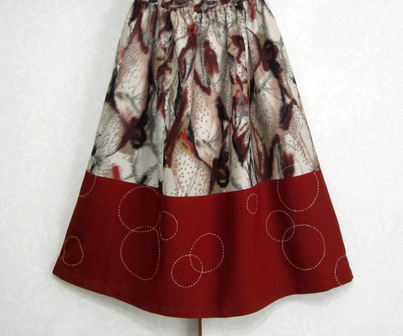 値下げしました☆★☆抽象柄銘仙と手織り紬のスカート（裏地付き） 2枚目の画像